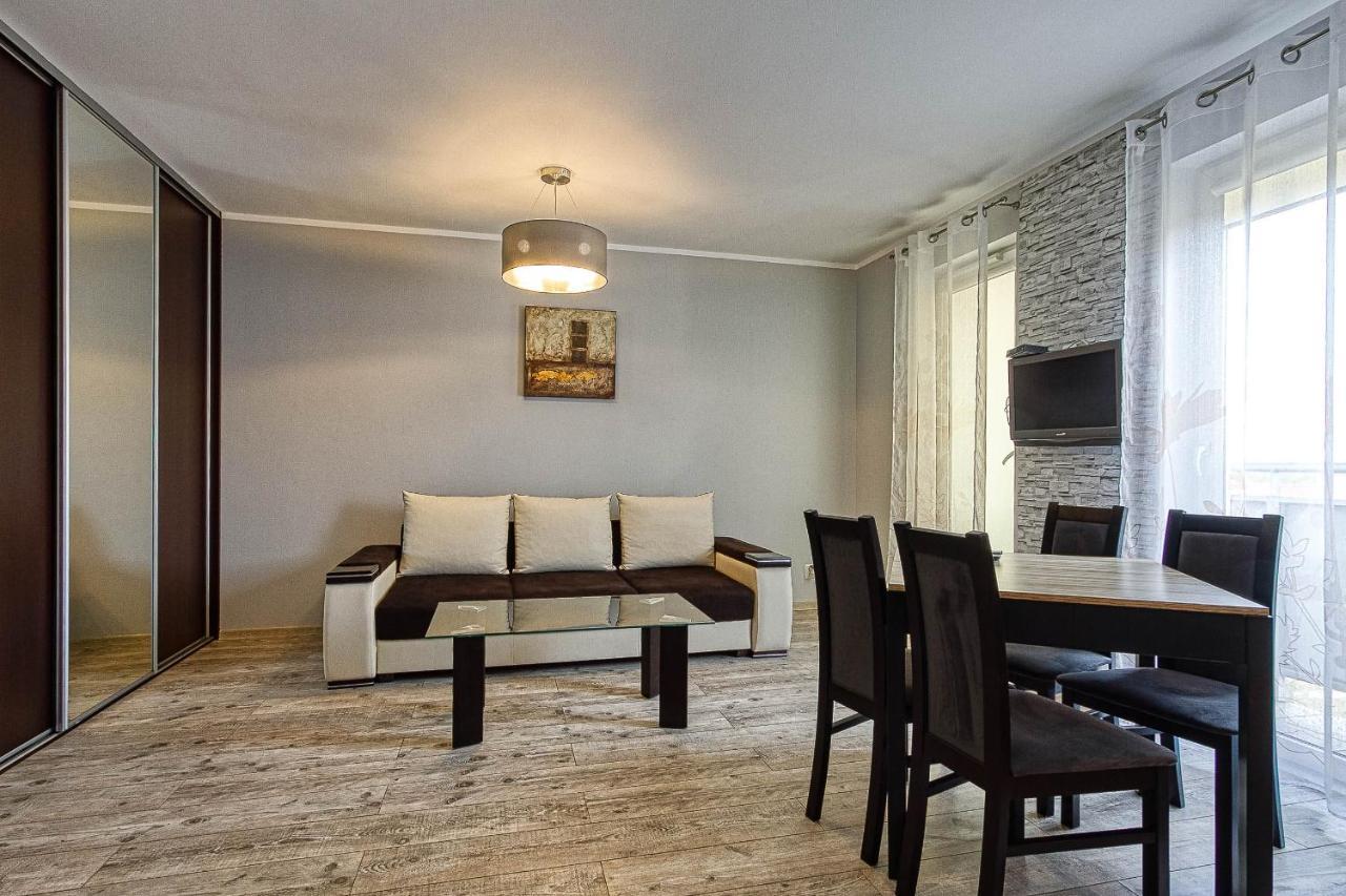 Apartamenty Piła Exteriör bild